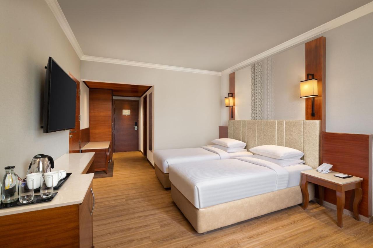 Courtyard By Marriott Tiruchirappalli エクステリア 写真