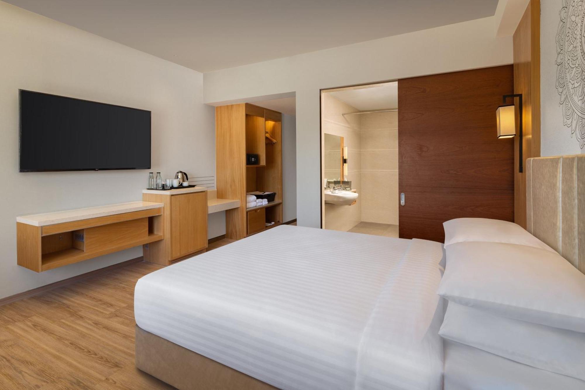 Courtyard By Marriott Tiruchirappalli エクステリア 写真