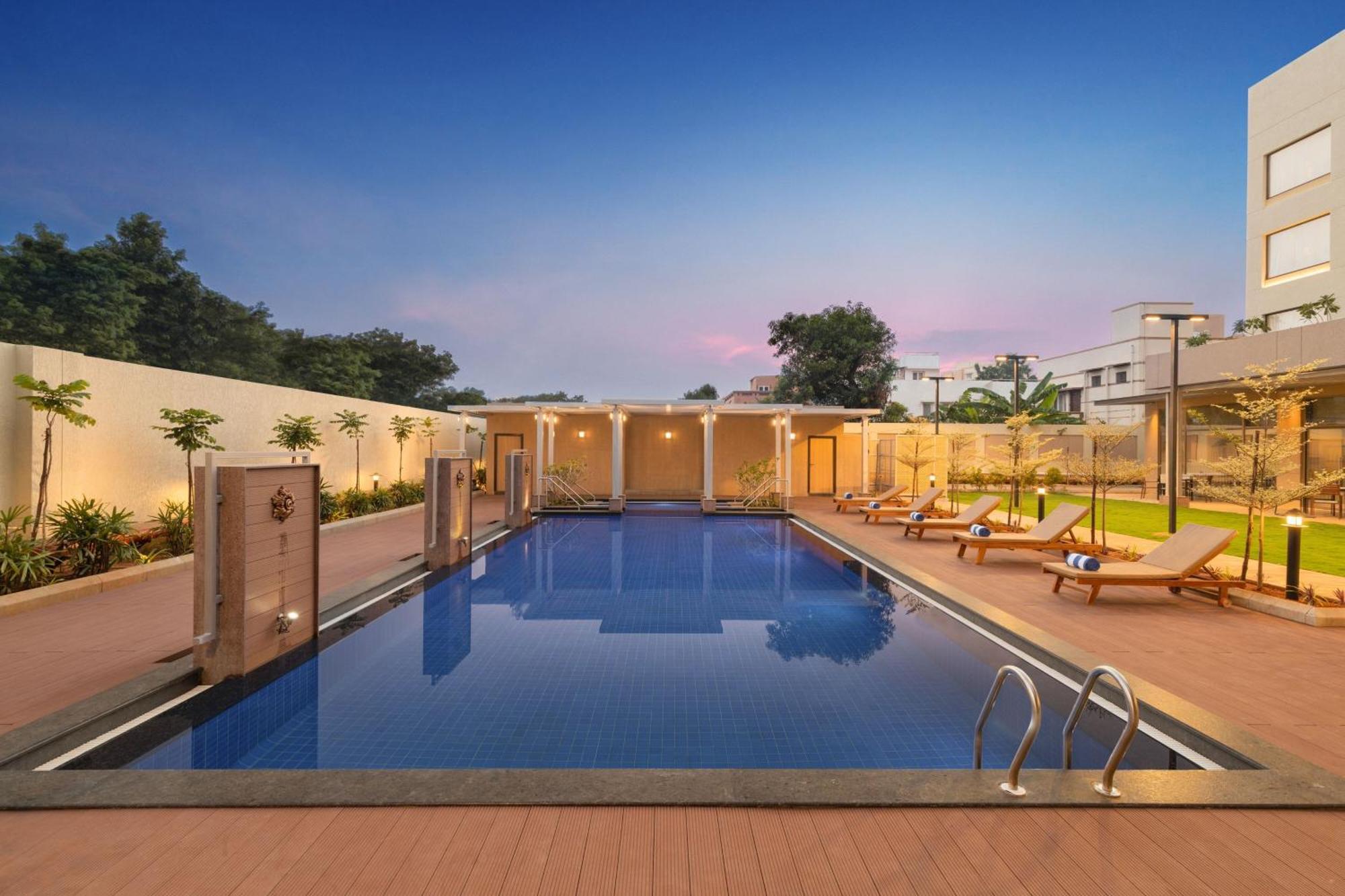 Courtyard By Marriott Tiruchirappalli エクステリア 写真