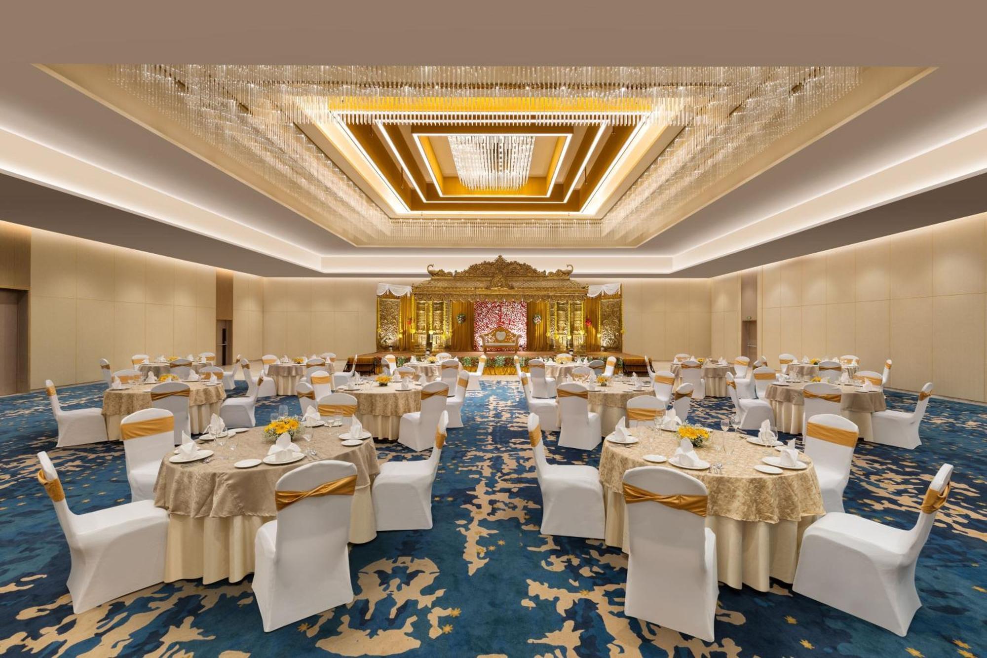 Courtyard By Marriott Tiruchirappalli エクステリア 写真