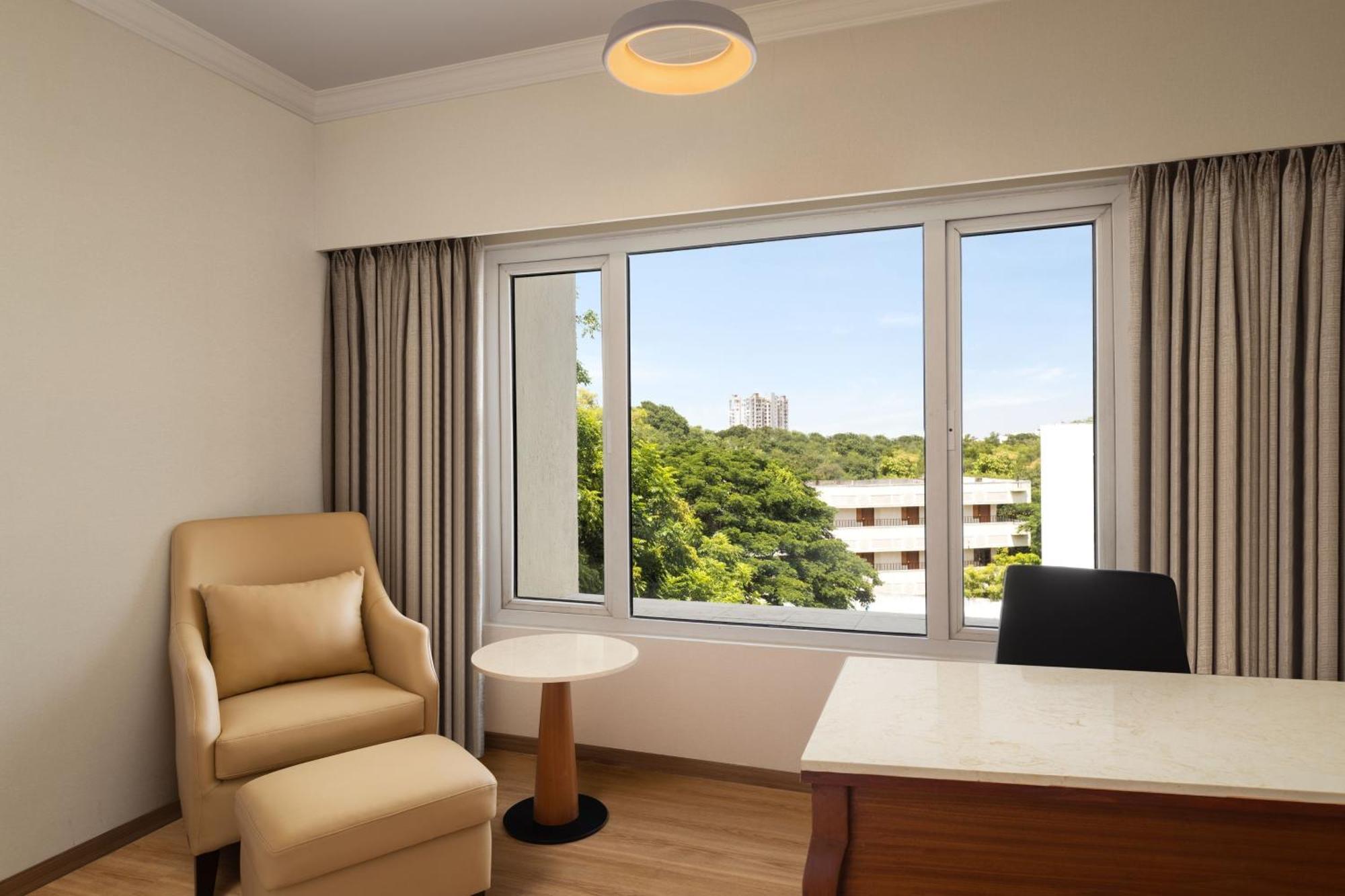Courtyard By Marriott Tiruchirappalli エクステリア 写真