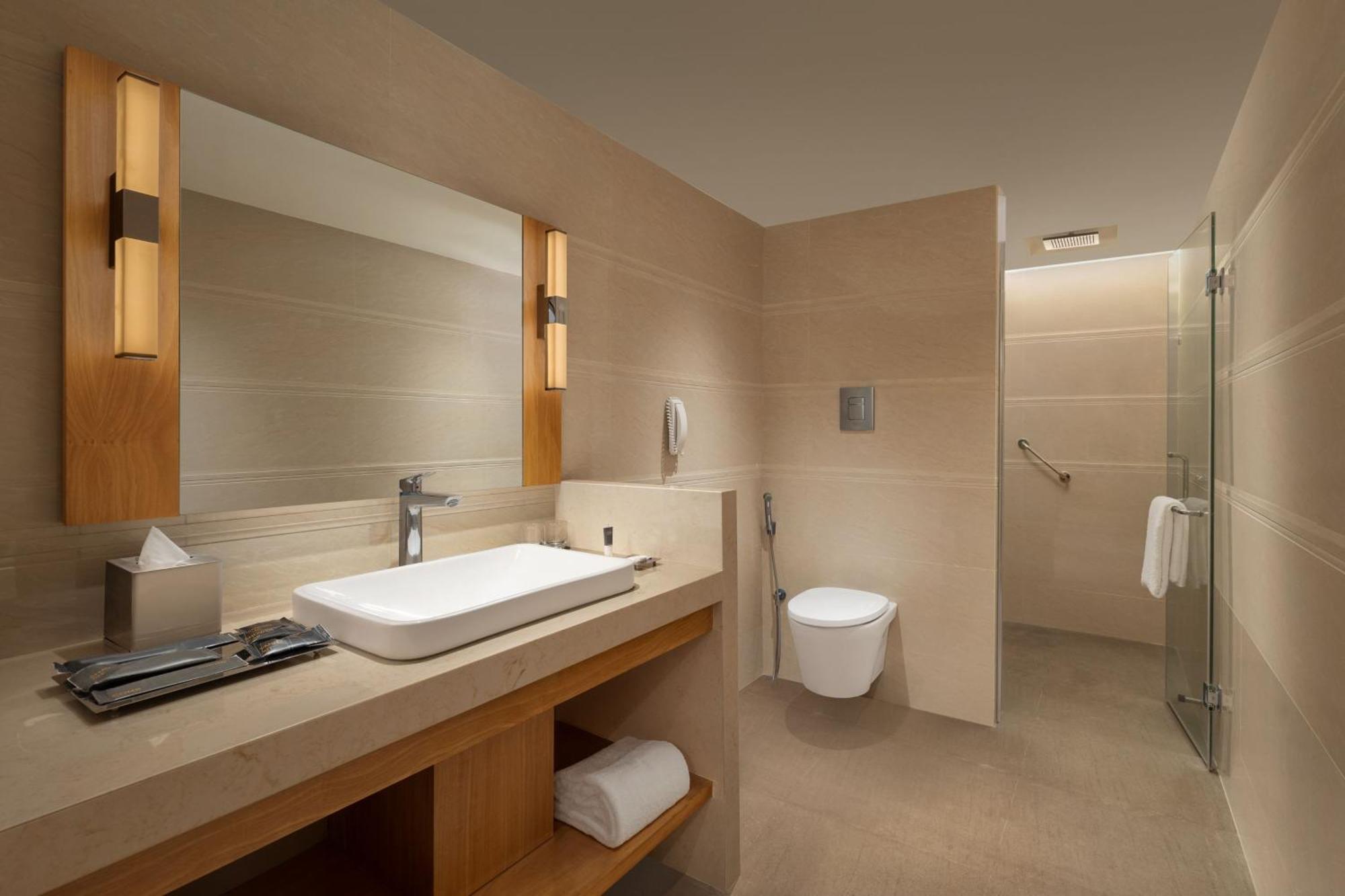 Courtyard By Marriott Tiruchirappalli エクステリア 写真