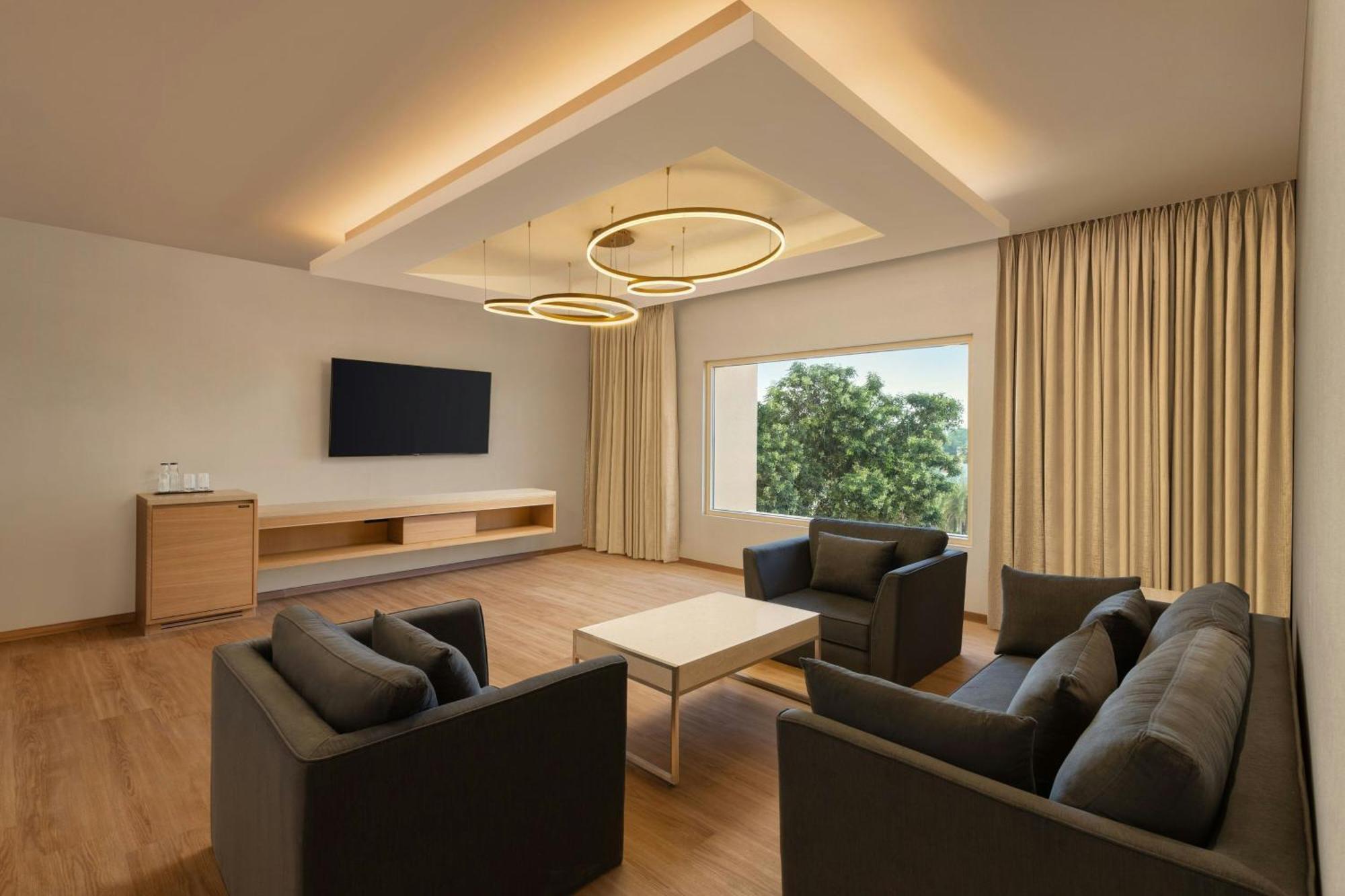 Courtyard By Marriott Tiruchirappalli エクステリア 写真