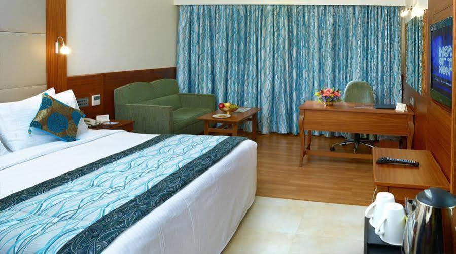 Courtyard By Marriott Tiruchirappalli エクステリア 写真